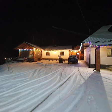 Casa Axa Hotell Paraul Carjei Exteriör bild
