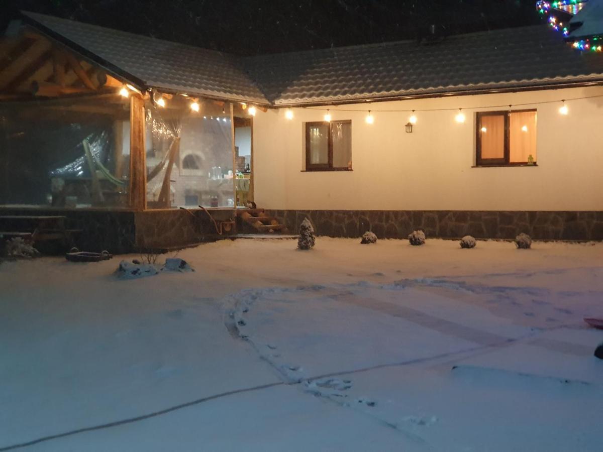 Casa Axa Hotell Paraul Carjei Exteriör bild